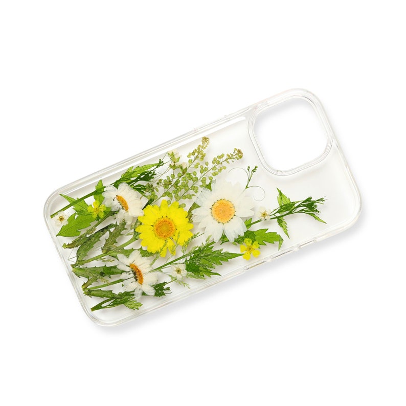 100% real pressed floral design case compatible with Samsung Galaxy series.