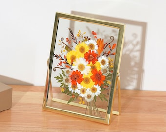 Pressed Flower Frame: Herbarium Art, Double Glass Floating Frame