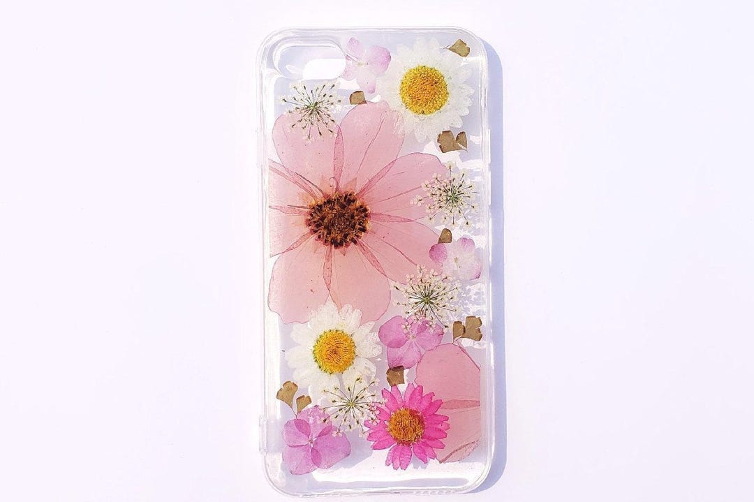 iPhoneアクセサリー CASSETIFY Mardi Mercredi Flower Case Here to capture the hearts of everyone who loves a little