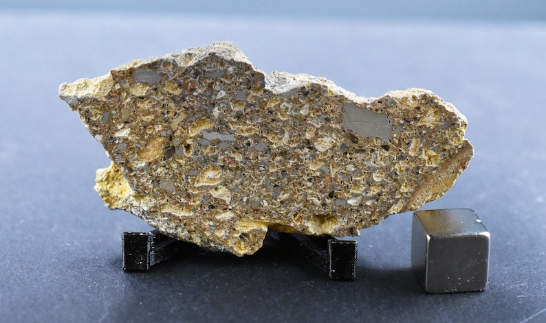 34 mm 18,85g Certificate Meteorite Crater Ilyinets Impactite Breccia Crater Ukraine Impact breccia Suevite 62