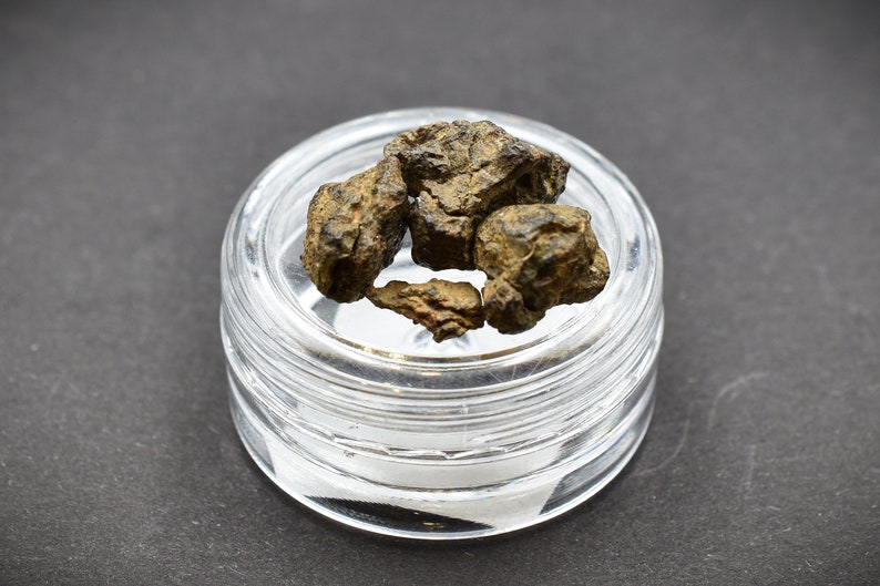 Saharan Desert Space NWA Stony Meteorite 3 g Ordinary Chondrites Great for Collectors Amazing gift design statuette NonCom