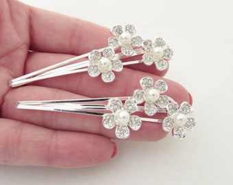 Daisy Flower Style Hair Clips, Set of 2 Hair Clips for Bride, Wedding Day Hair Pins, Pearl Hair Clips for Wedding, Bridal Hair Pins