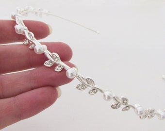 Wedding Hairband, Pearl Embellished Hairband for Wedding, Silver Bridal Headband, Wedding Day Hairband, Sparkly Rhinestone Hair Piece