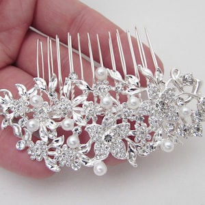 Floral Wedding Hair Comb, White Pearl Hair Comb for Wedding, Silver Sparkly Bridal Hair Comb, Wedding Day Floral Hair Comb