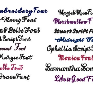Op de afbeelding: Een verzameling verschillende cursieve lettertypen weergegeven op een witte achtergrond. De lettertypen omvatten "Bella Embroidery Font", "Lady Merry Font" en "Wedding Bells Font", naast andere. De tekst is in verschillende kleuren, waaronder zwart, blauw en paars.