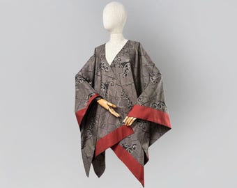 Mantella in seta con motivo geometrico – Tessuto vintage artigianale Oshima Tsumugi tessuto a mano