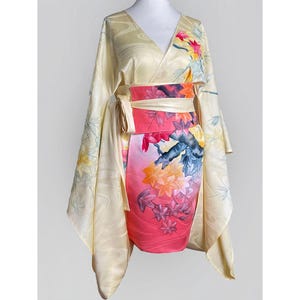 Gelbes Vintage Seidenjackenkleid. 2 Stück Obigürtel. Herbstliches Ahornblatt Baum. Upcycled japanischer Seide > Zero Waste Prozess