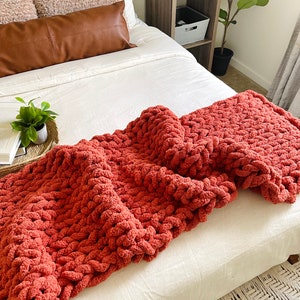 Chunky knit bed runner pattern new arrivals