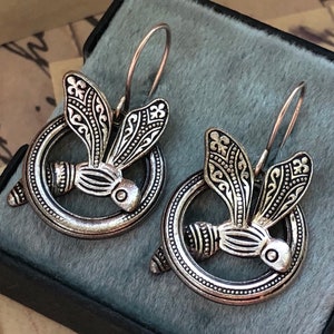 Antique 1930&#39;s Art Deco Silver Tone Metal Sterling Silver Loops France Fly Openwork Bee Dangle Earrings