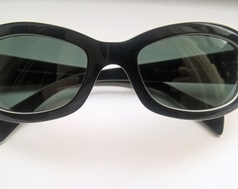 Vintage Donna Karan Women's Black And White Frame Dark Green Plastic Sunglasses
