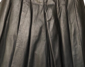 US 8 Noir Doux Cuir Véritable Doublure En Polyester Plis Évasés Au-dessus Du Genou Jupe À Verrouillage Latéral