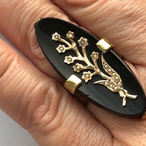 Antique 1800&#39;s France Hand Engraving Gold Branch Brass Frame Oval Black Onyx Seeds Pearl Chic Ring