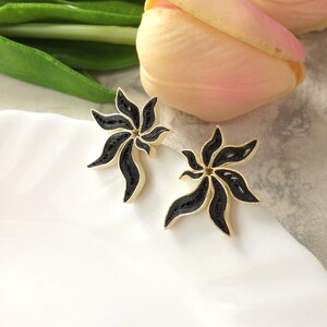 Flower statement earrings 30th birthday gift for her, Bohemian Black stud earrings handmade jewelry, Unique lightweight paper quill jewelry image 1