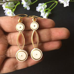 Long white Geometric earrings dangle best friend gift, office wear minimalist jewelry 30th birthday gift for her, two circle dangle earrings zdjęcie 1