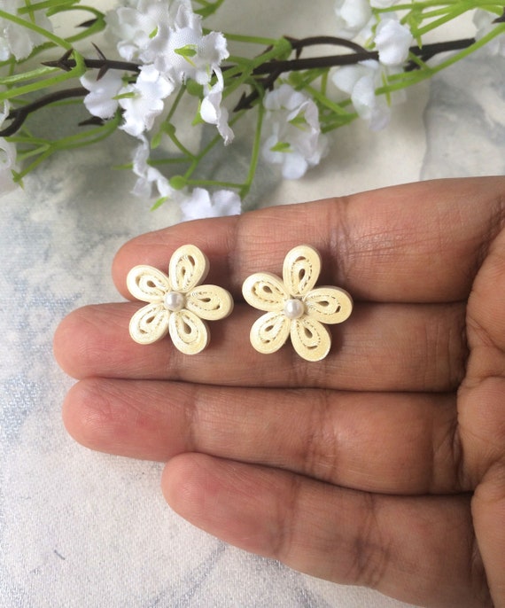 Paper quilling rose earrings | Handmade jewellery | DIY hanging earrings |  How to make quilling rose - YouTube