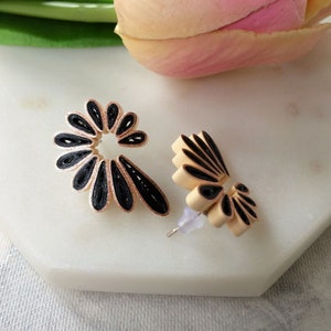 Black Aesthetic earrings Gift for her, Flower statement earrings bridesmaid gift, Minimalist gothic jewelry, Paper quilling Handmade jewelry image 3