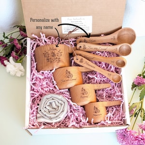 Mothers day gift box, Measuring cups and spoons, Engraved Kitchen utensils, Personalized gifts for mom, Mothers day gift from daughter,