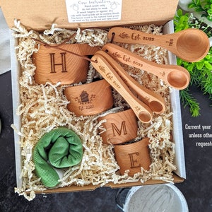 Housewarming gift basket, Wood measuring cups, Measuring spoons, Realtor closing gift for buyer, Cups, Spoons, towel