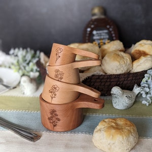Wooden measuring cups, Measuring spoons, Baking gifts, Floral, Flowers, 50th birthday gift for women, Mom gift,
