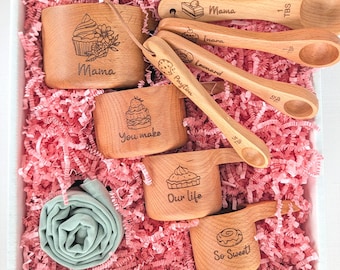 Mothers Day Gifts from children, Measuring cups & spoons, Baking gift box