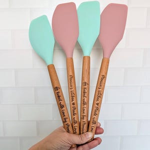 Personalized Spatula: Baking Gift, Useful Gifts, Birthday party favors