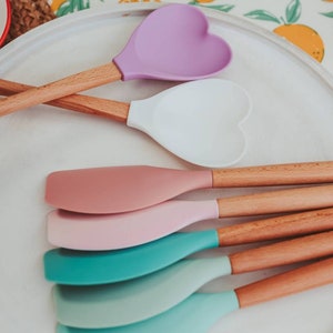 Wooden kitchen spatula, Silicone spatula, Personalized baking gifts, Mothers day gift from daughter, Mom gift, image 9