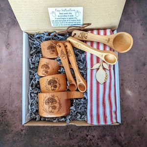 Best friend birthday gift box, Mushroom, Wood measuring cups, measuring spoons, Baking gifts, 40th birthday gifts for women,