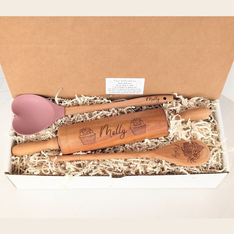 Engraved rolling pin, Gifts for teenage girls, Baking gifts, Cute teen gifts, Gift box, image 1