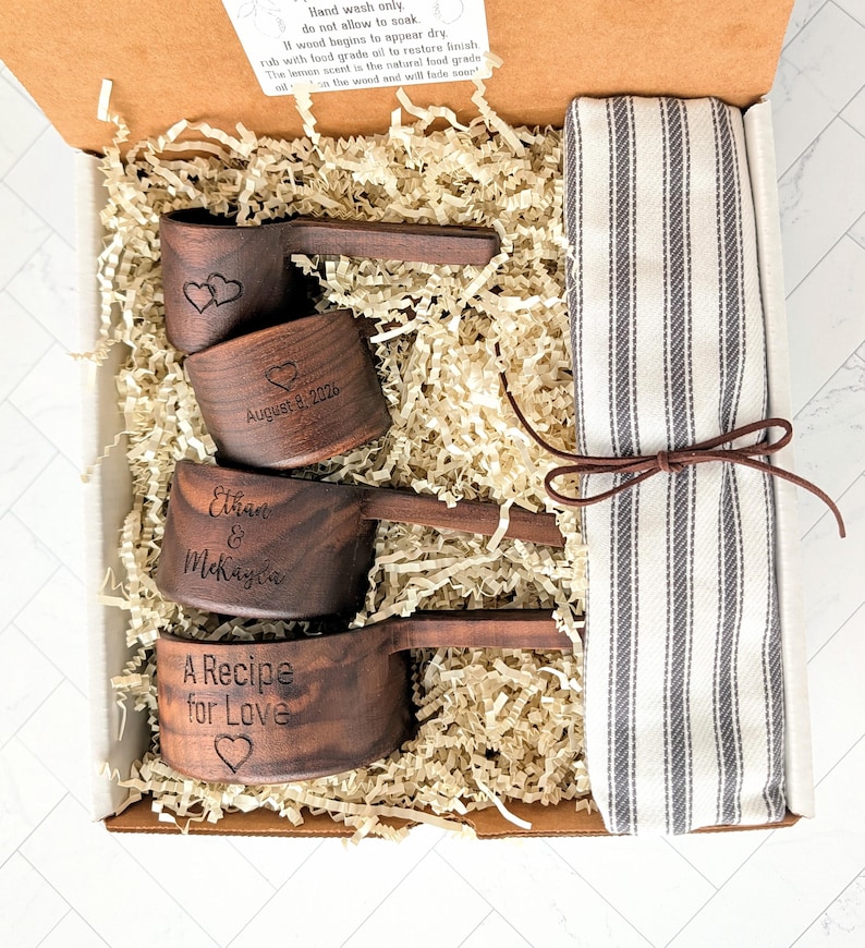 Personalized Measuring cups set: Wedding gift box for couple, Bridal shower gift basket image 18