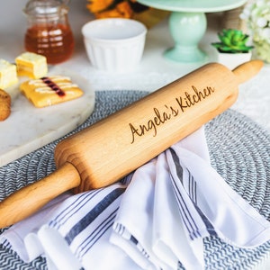 Engraved rolling pin, Custom rolling pin, Personalized rolling pin, Baking gifts, Bridal shower gift, Wedding gift for couple,