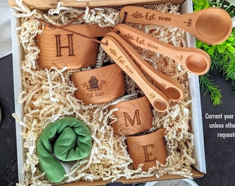 Housewarming gift basket, Wood measuring cups, Measuring spoons, Realtor closing gift for buyer,