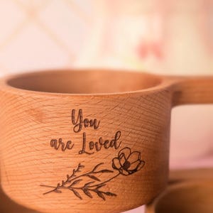 Caja de regalo personalizada para mamá con tazas y cucharas medidoras de parte de su hija, regalo para hornear y cocinar. imagen 7