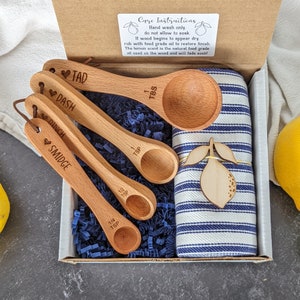 Measuring spoons, Measuring cups, Baking gifts, Great Grandma gift, Gigi gifts, 80th birthday gift for women,