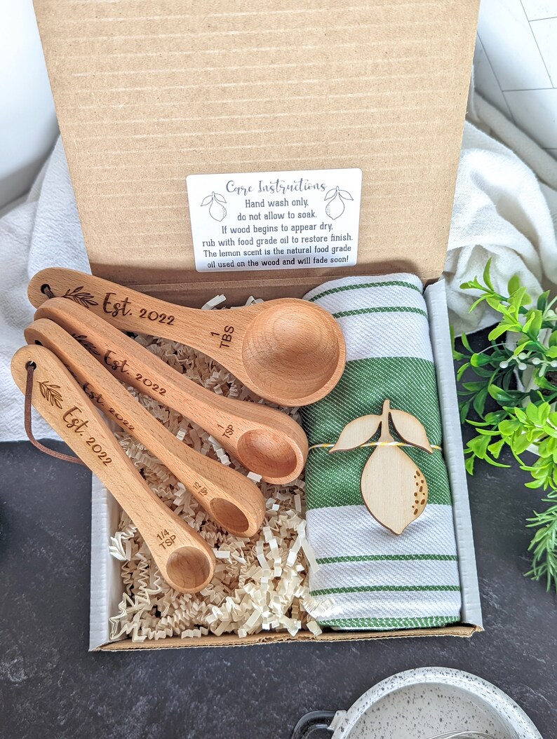 Housewarming gift basket, Wood measuring cups, Measuring spoons, Realtor closing gift for buyer, Spoons, towel