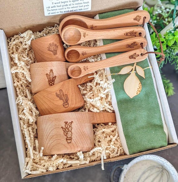 Cactus Wooden Measuring Cups and Spoons Baking Gift Set, Birthday Gifts for  Bakers - Etsy