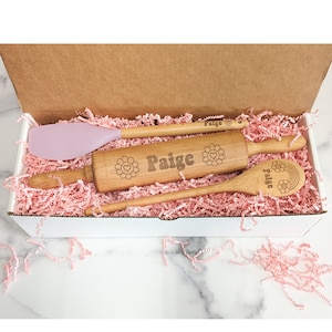 Teen gift box, Baking gifts, Tween girl gifts, Teenage girl gifts, Christmas gifts for teenage girls,