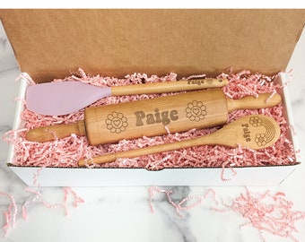 Teen gift box, Baking gifts, Tween girl gifts, Teenage girl gifts, Christmas gifts for teenage girls,