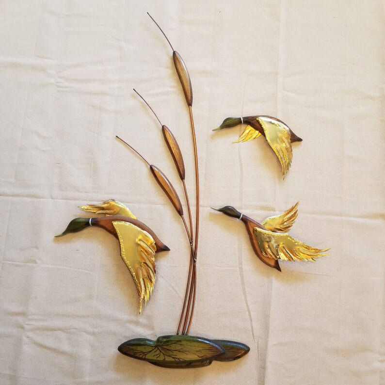 ViNTagE Cattail and Duck Wall Art Vintage Metal and Wood Wall Etsy