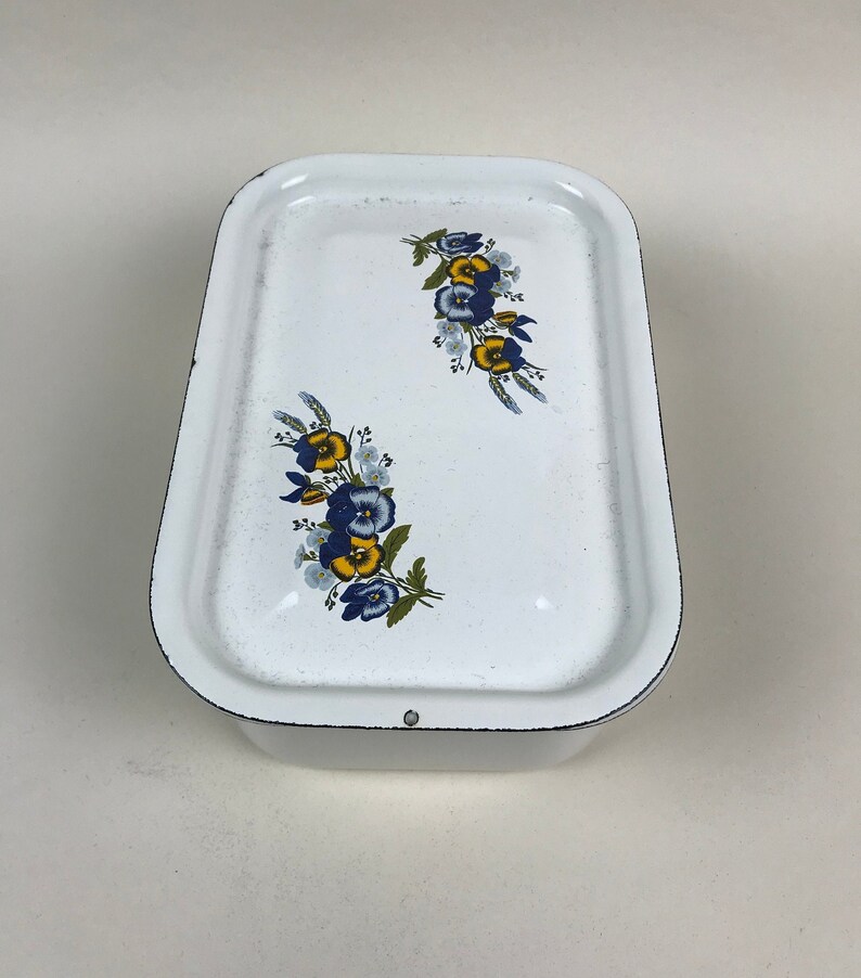 Food Container Enamel Container With Lid Vintage Enamelware Etsy