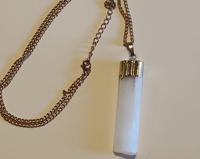 Selenite Stone Pendant Necklace