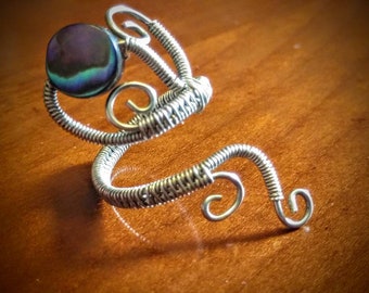 Abalone shell wrapped midi ring