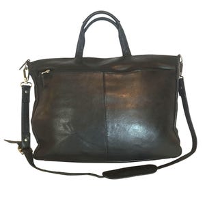 Latico Black Leather Messenger Bag Shoulder Strap Zip Closure 16" X 10"