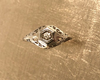 Antique Intricate White Gold Diamond Ring Deco