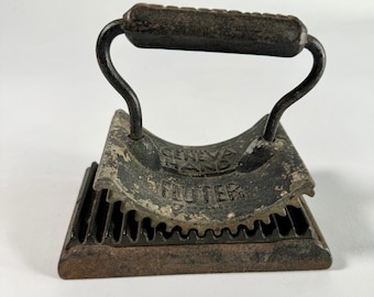 Antique Metal Fluter Iron Geneva, IL