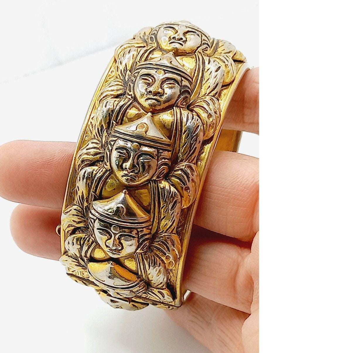 Vintage Vargas Bracelet - Etsy