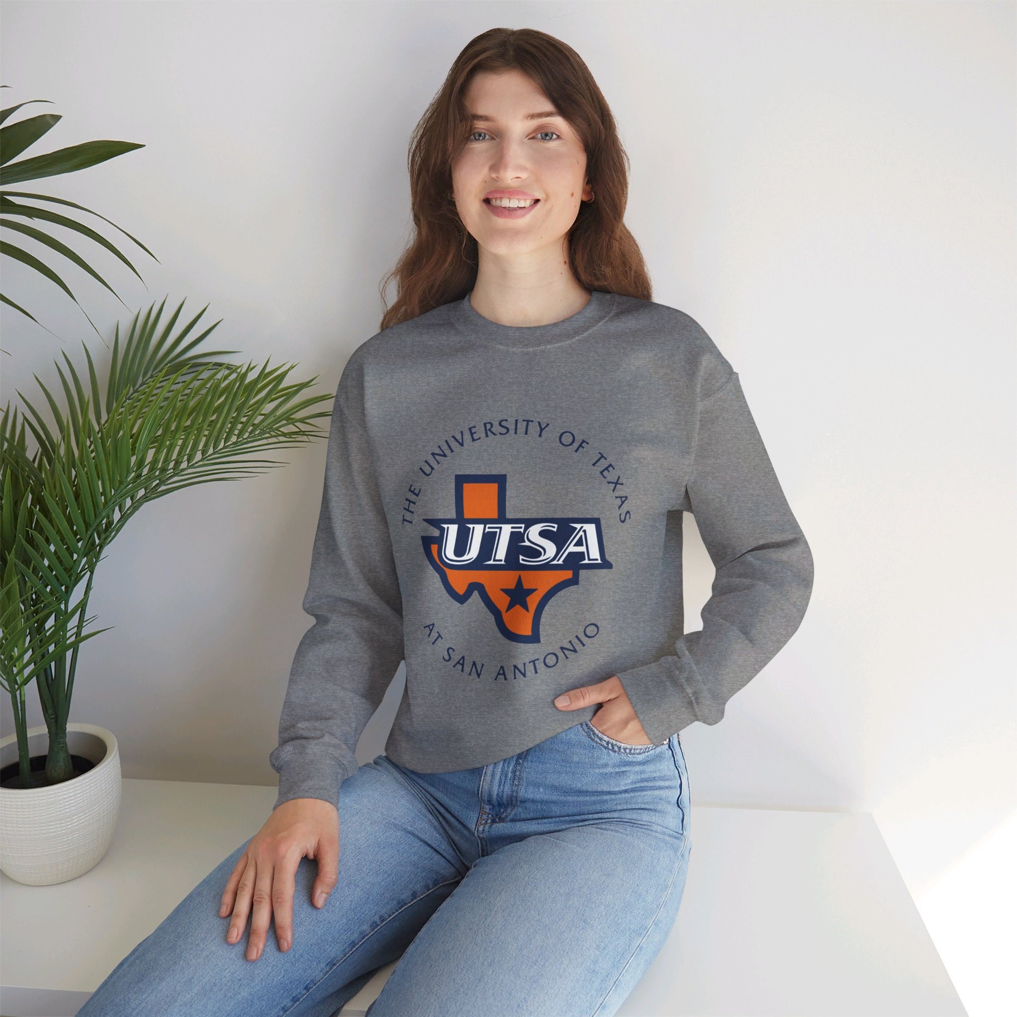 Utsa sweater hotsell