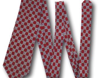 BALLY Switzerland Vintage Silk Tie Red Celtic Look Pattern 57.75 x 3.75"