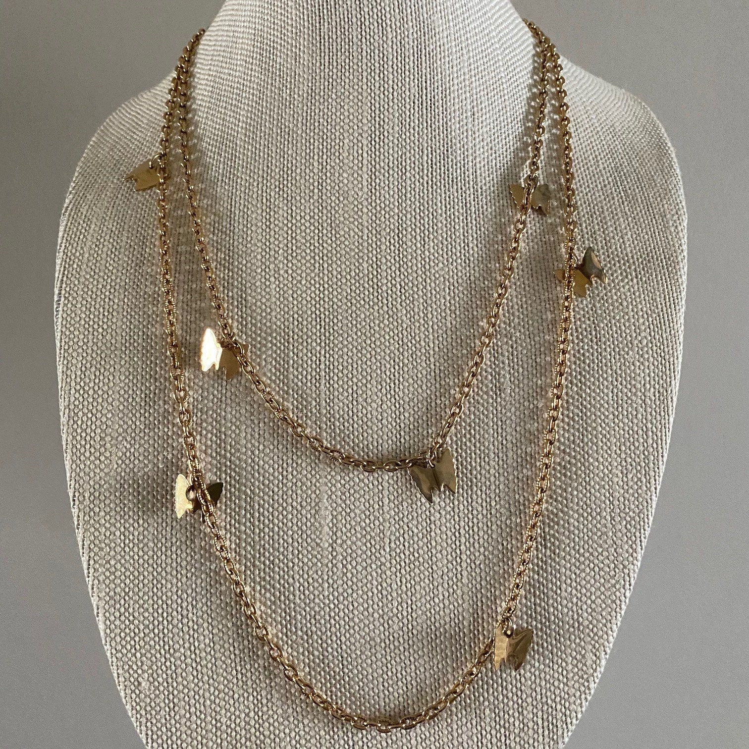 Sarah coventry butterfly necklace deals