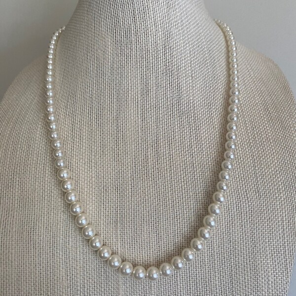 Vintage Matinee Pearl Necklace, Ivory White Glass? Graduated Pearl Necklace, Classic Pearls, Wedding Necklace, 23" Long