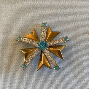 Vintage Rhinestone Maltese Cross Brooch Pin, Mid Century Gold Tone Clear & Blue Rhinestone Cross Or Starburst Brooch, Statement Brooch